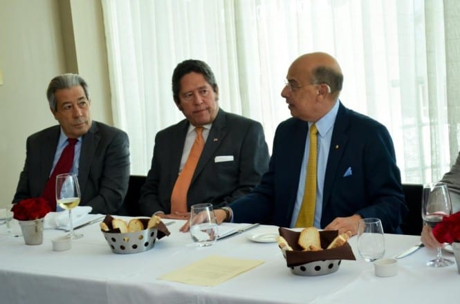 Rafael Blanco Canto, Fernando González Nicolás y Sir. Ronald Sanders./elDinero