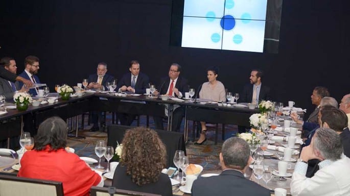Felipe Vicini, presidente ejecutivo de la Firma, anunció la nueva estrategia corporativa. | Lésther Álvarez