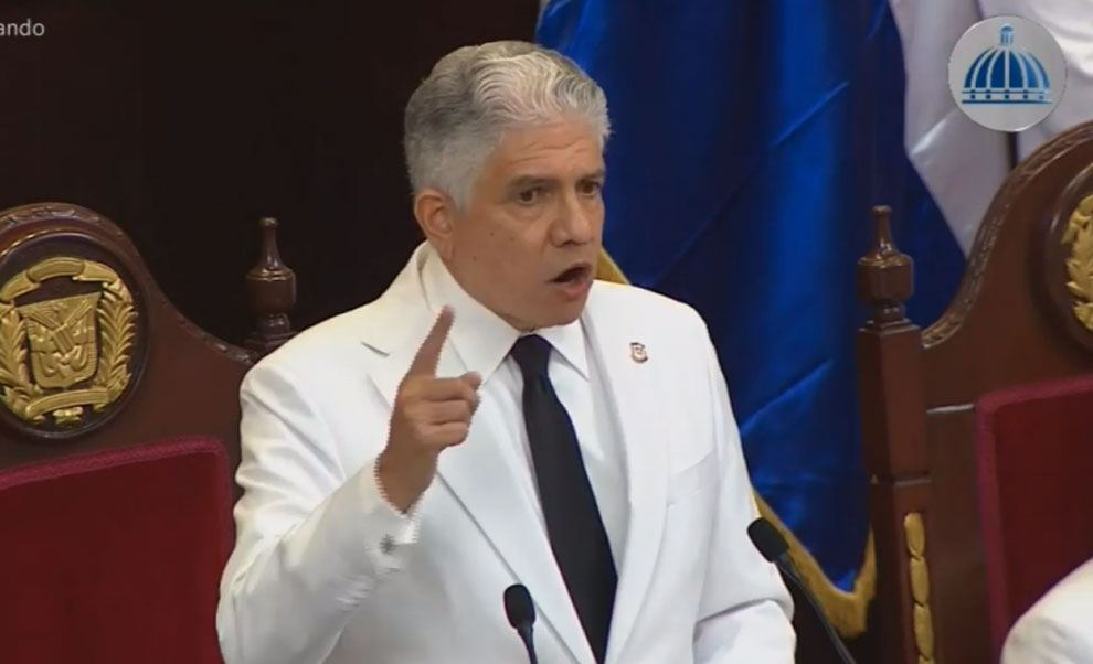 El presidente del Senado aboga por una administración pública responsable y  transparente