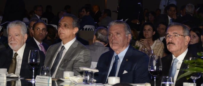Franklin Báez Brugal, José Ramón Peralta, Roberto Bonetti Guerra y Danilo Medina.