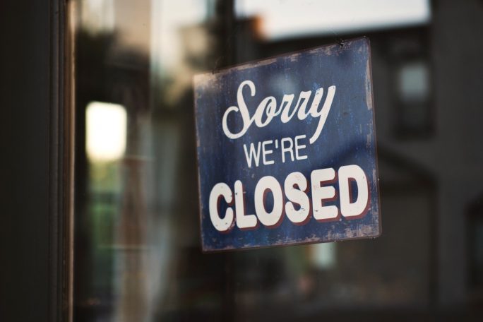 Restaurantes cerrados, locales cerrados, cierre de negocios