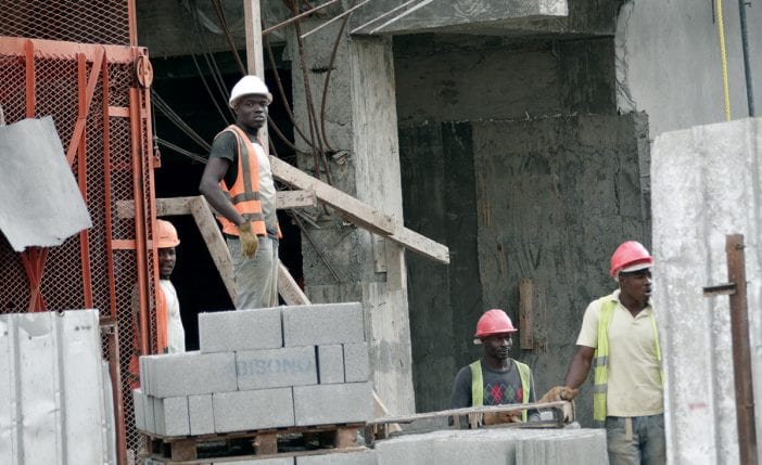 haitianos construccion